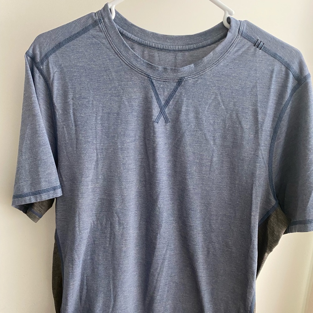 Lululemon Tee shirt. Good condition